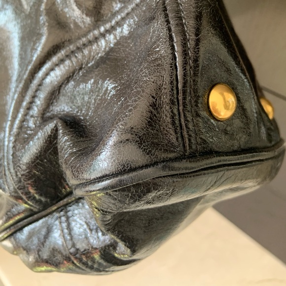 Miu Miu distressed leather satchel - Picture 6 of 10